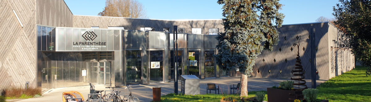 Photographie de la façade de La Parenthèse.